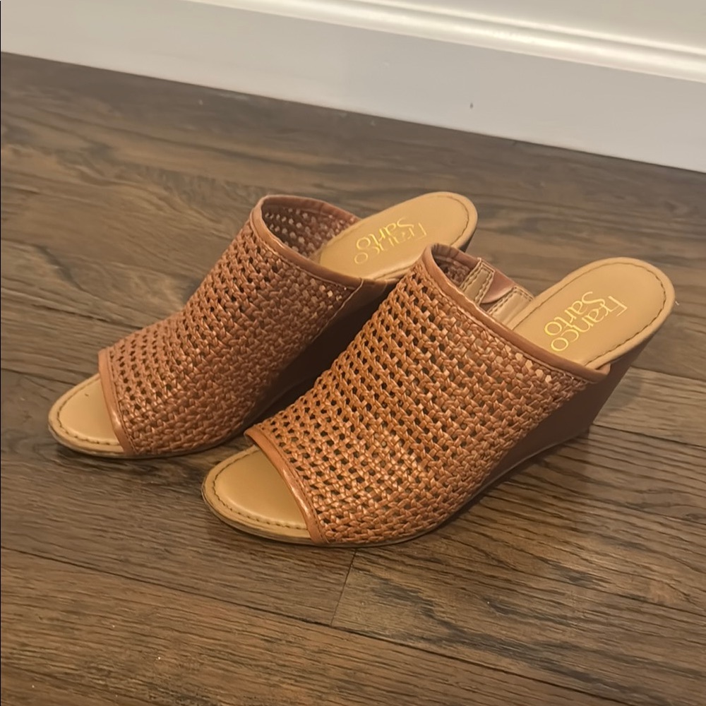 Franco Sarto Women's Tan Wedge Sandals